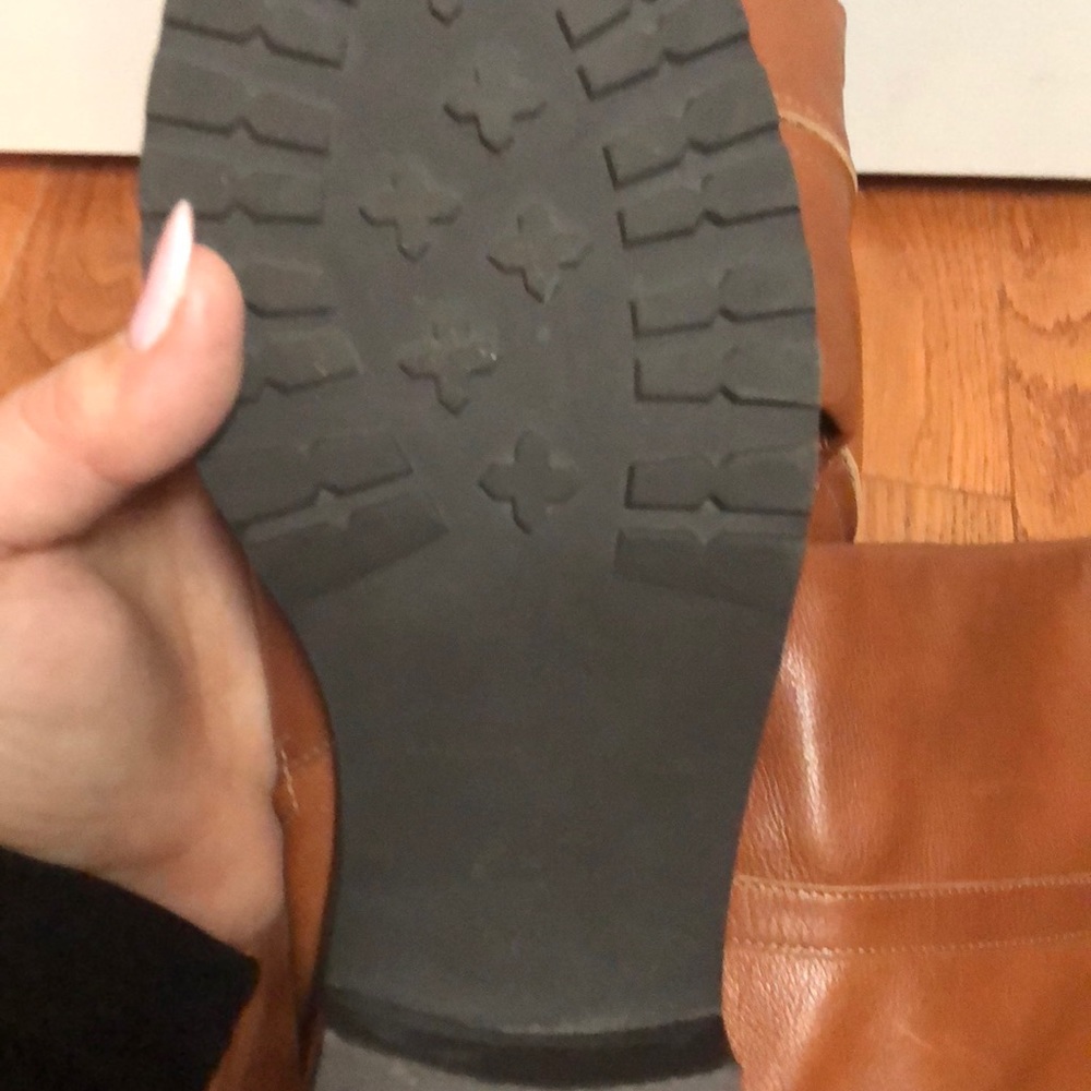 BANANA REPUBLIC BROWN LEATHER BOOTS - Picture 4 of 4